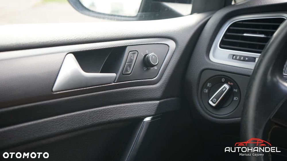 Volkswagen Golf - 9