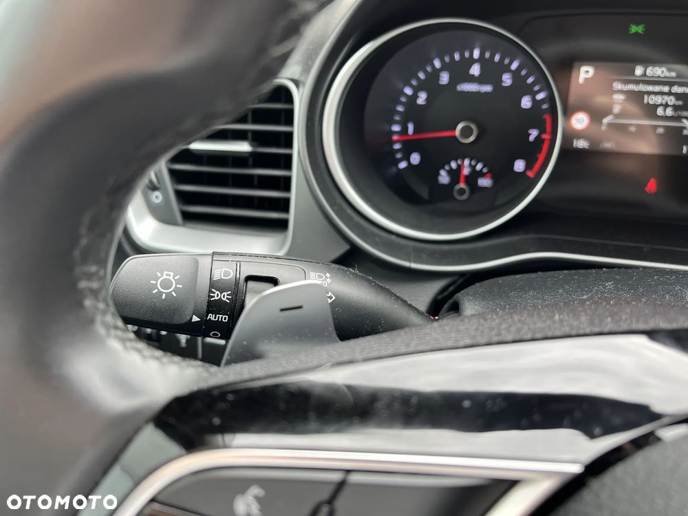 Kia Ceed 1.5 T-GDI M DCT - 23