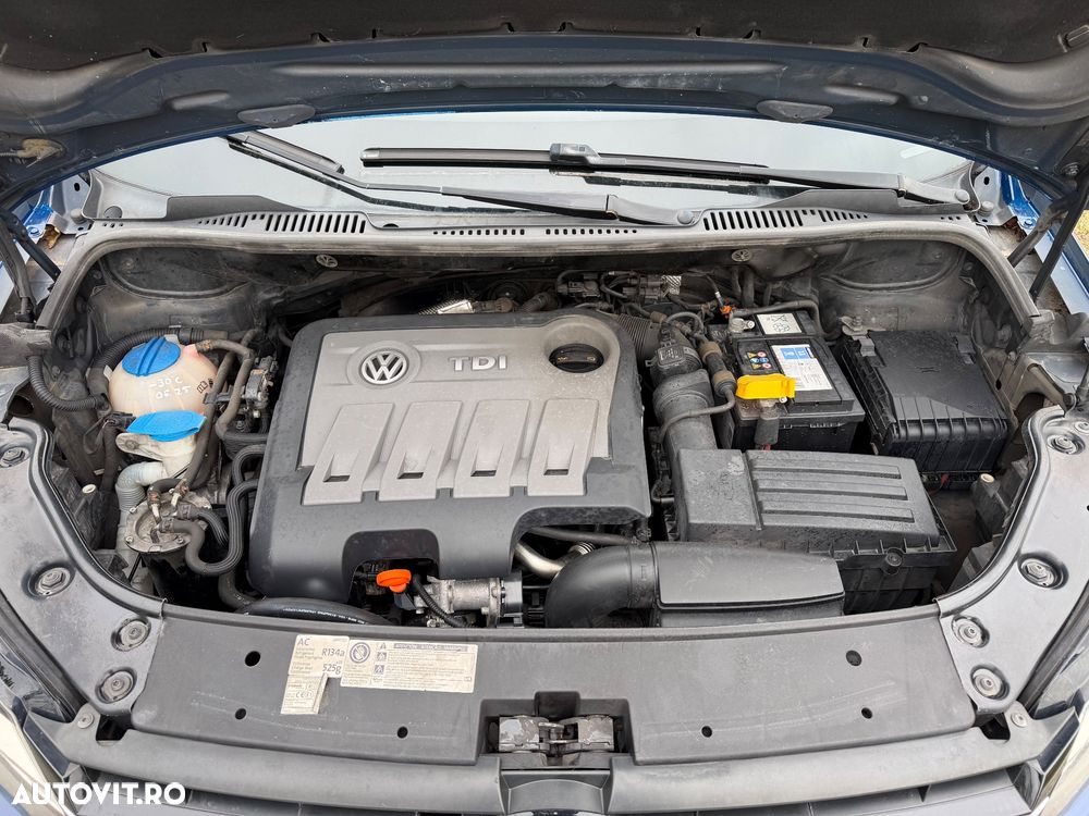 VOLKSWAGEN Touran 2012 — imagine 14