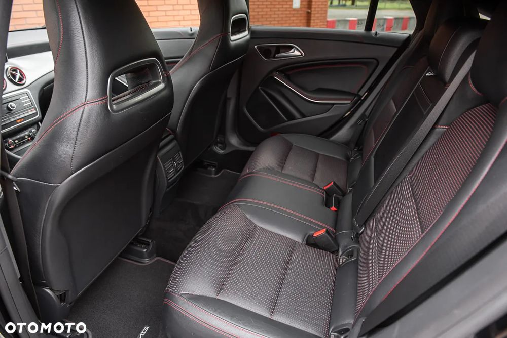 Mercedes-Benz CLA AMG 45 4Matic Shooting Brake 7G-DCT - 8