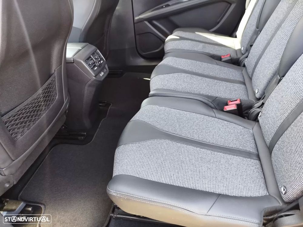 Peugeot 5008 1.5 BlueHDi Allure Pack EAT8 - 15