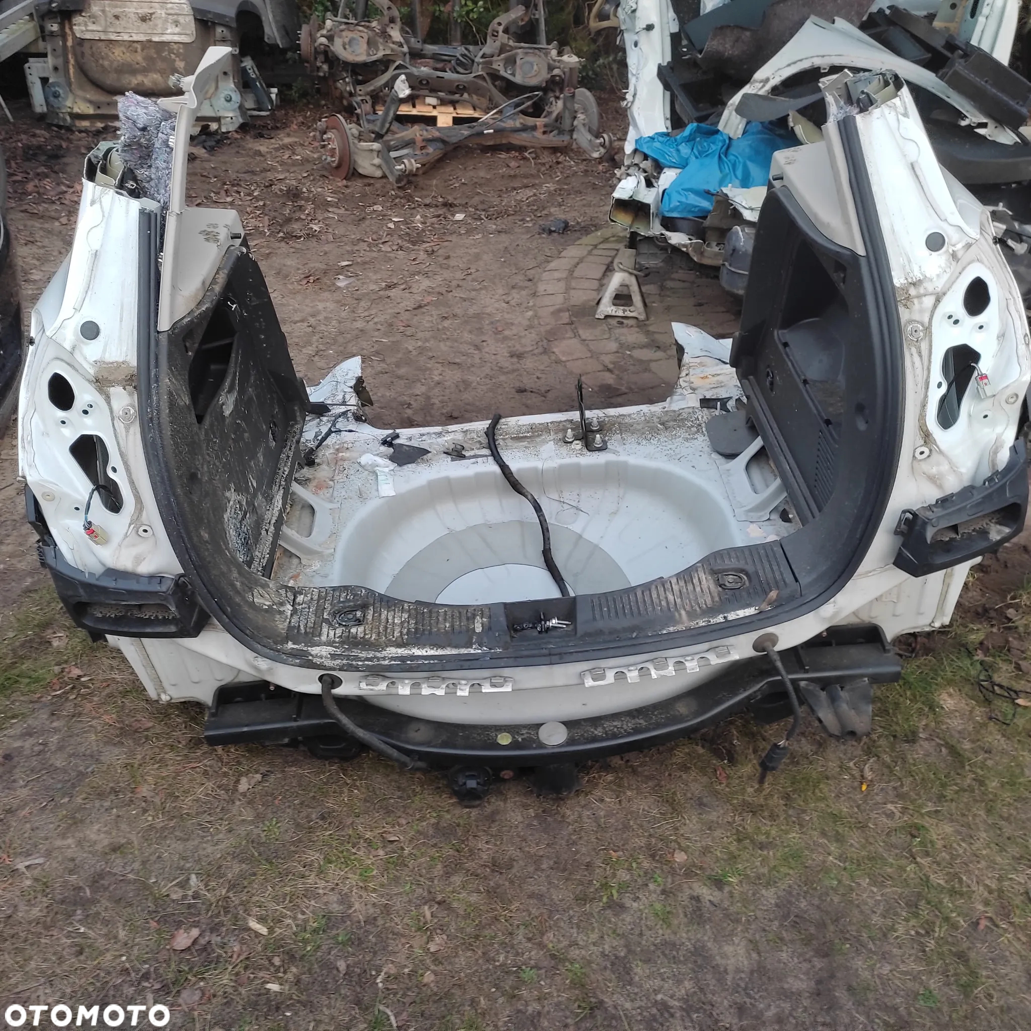 Tył tył błotnik prawy lub lewy Opel Mokka kolor Z40R - 3