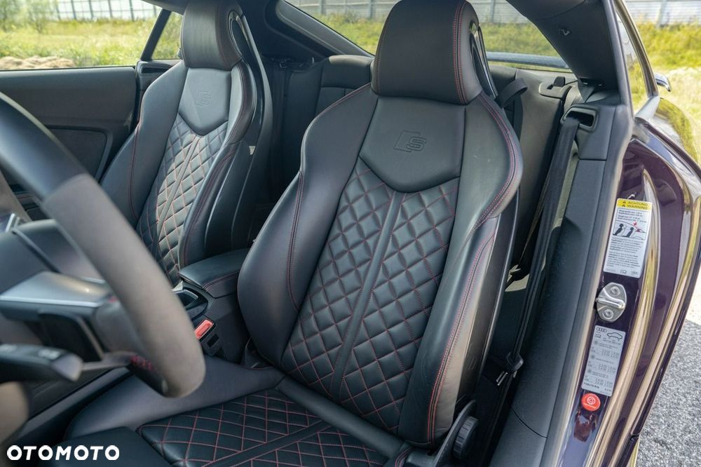 Audi TT S Coupé - 23