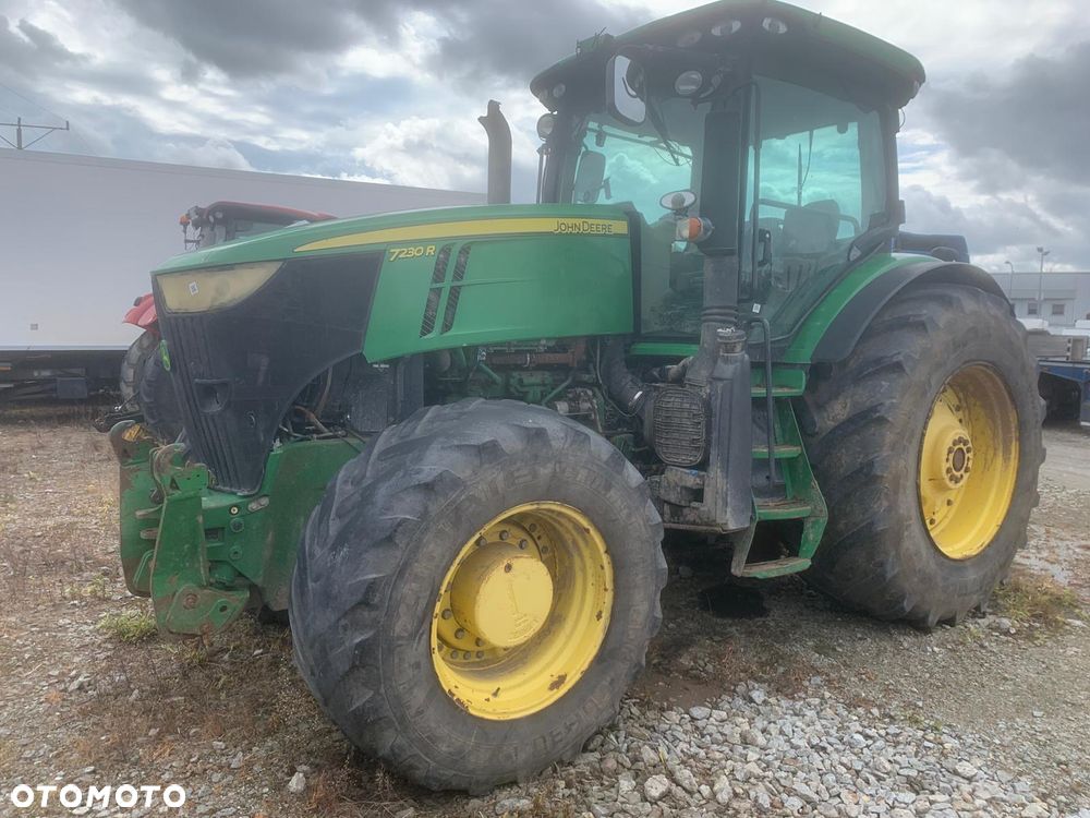 John Deere 7230R - 2