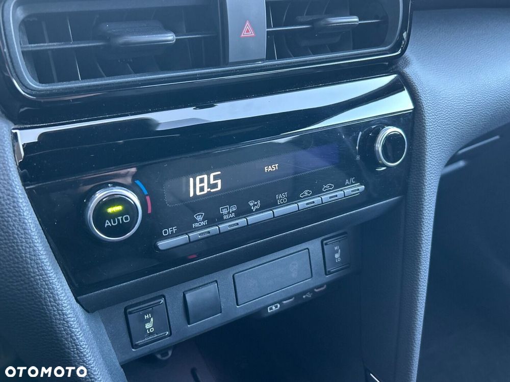 Toyota Yaris Cross Hybrid 1.5 Style - 17