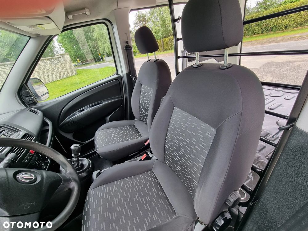 Opel Combo - 16