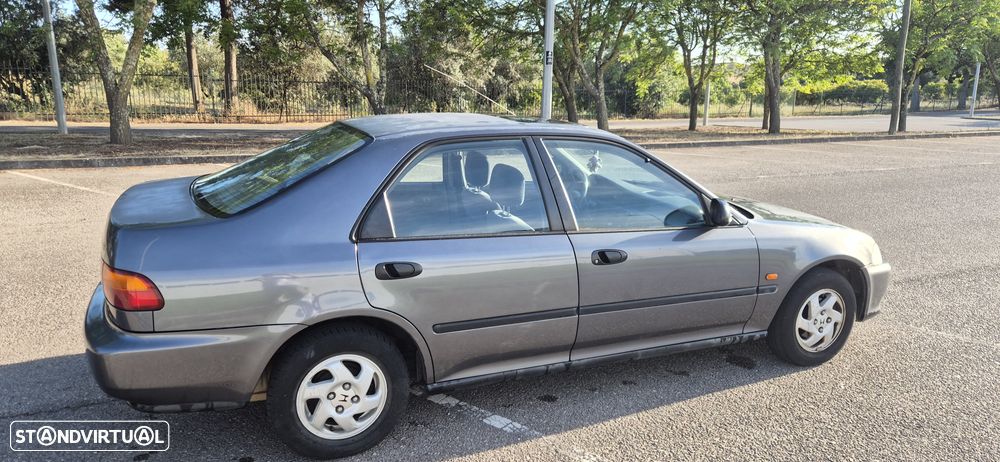 Honda Civic 1.5 LSi 16 V - 4