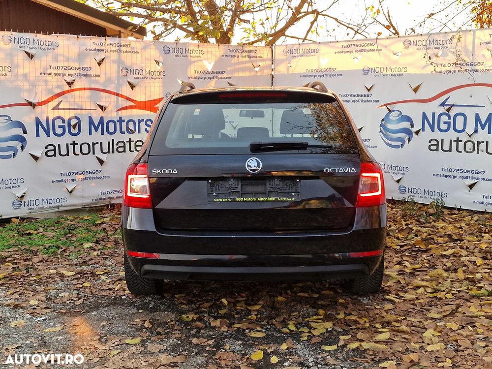 Skoda Octavia Combi Diesel 1.6 TDI Style - 8