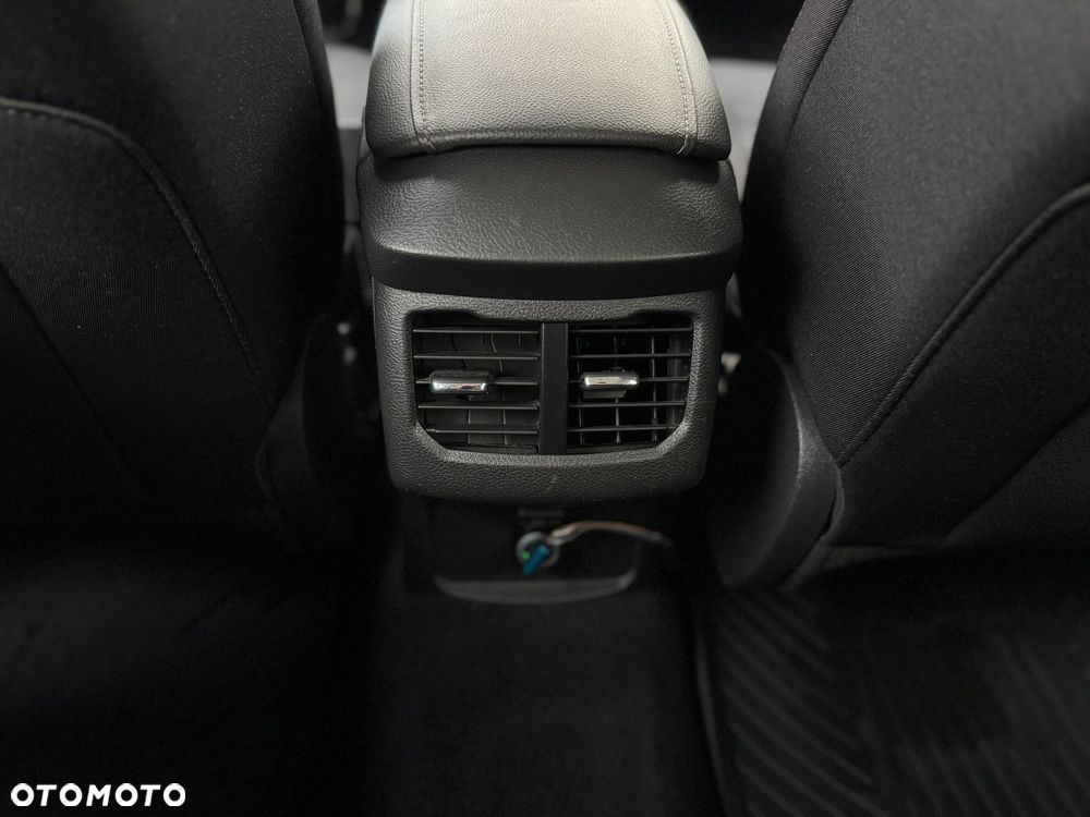 Ford Mondeo 2.0 TDCi Gold X (Trend) - 12