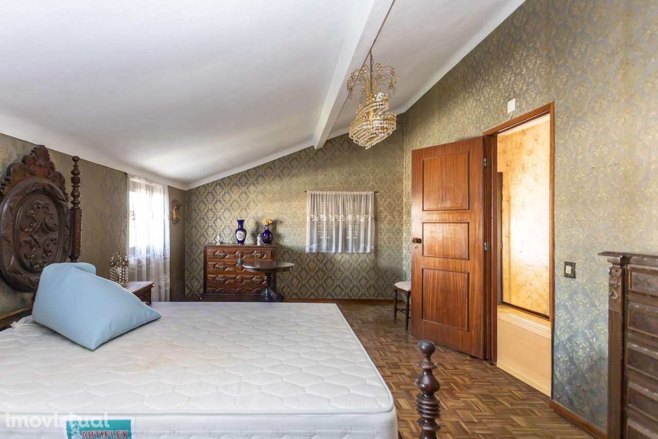 Moradia T5 na Aroeira, Charneca de Caparica, com processo de licenciam - Grande imagem: 3/13