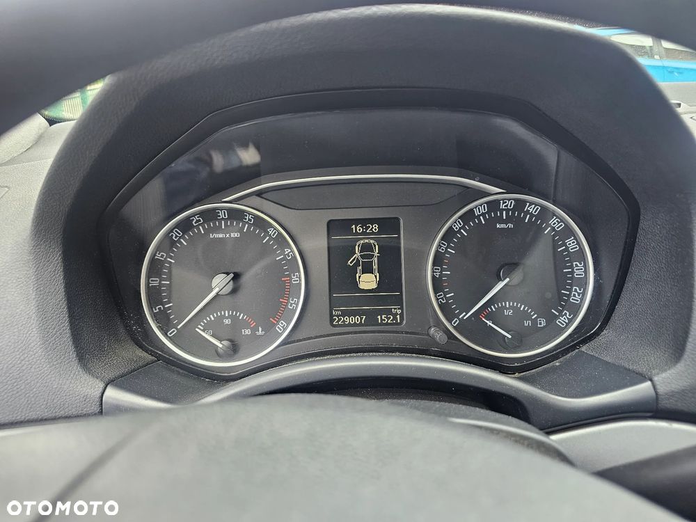 Skoda Octavia 2.0 TDI DPF DSG Ambition - 8