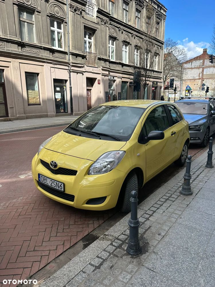 Toyota Yaris 1.0 Terra A/C - 1