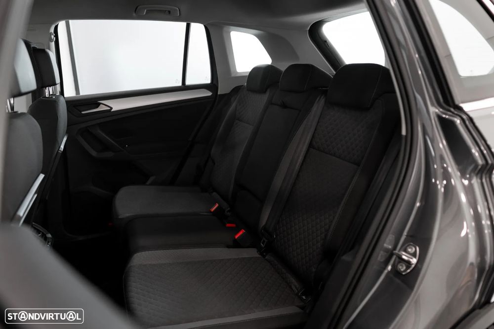 VW Tiguan 2.0 TDI Confortline - 17