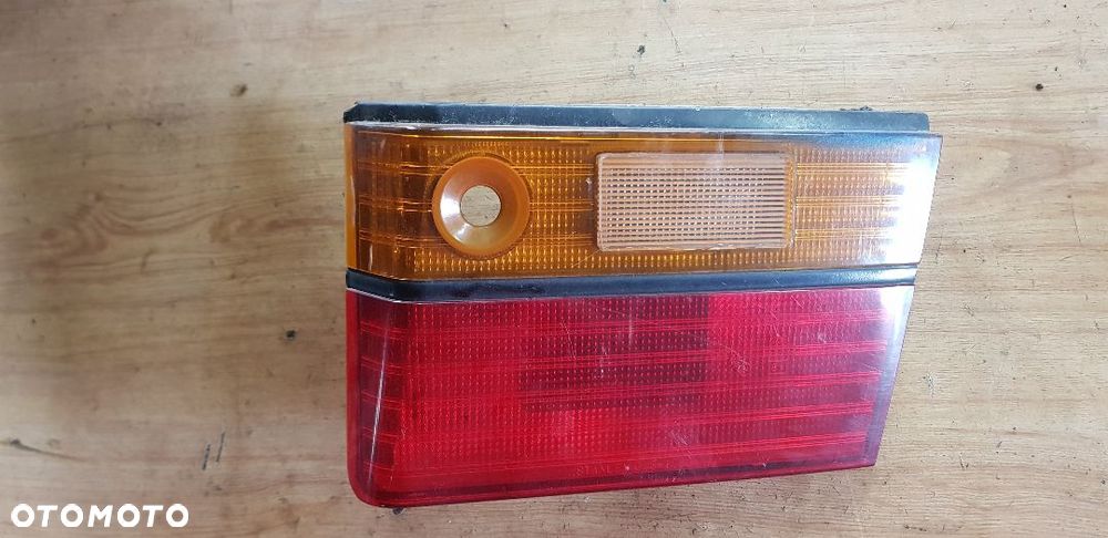 HONDA ACCORD IV 89-92 KOMBI LAMPA NA KLAPE TYŁ PRAWA - 1