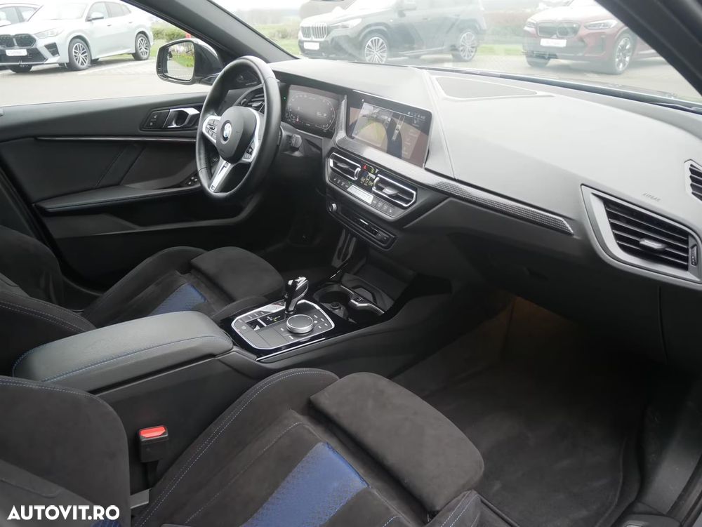 BMW M1 M135i xDrive - 10
