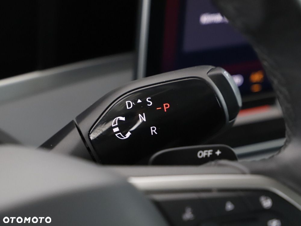 Volkswagen Passat - 14