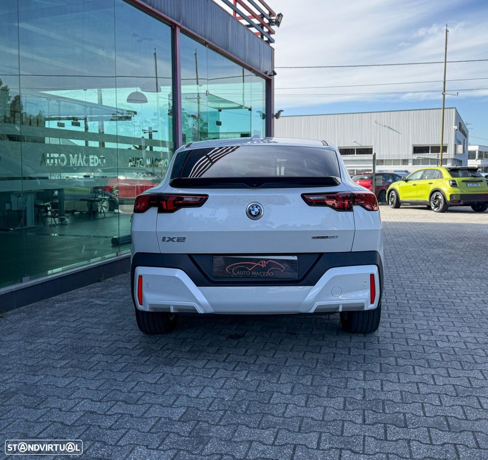 BMW iX2 eDrive20 - 5
