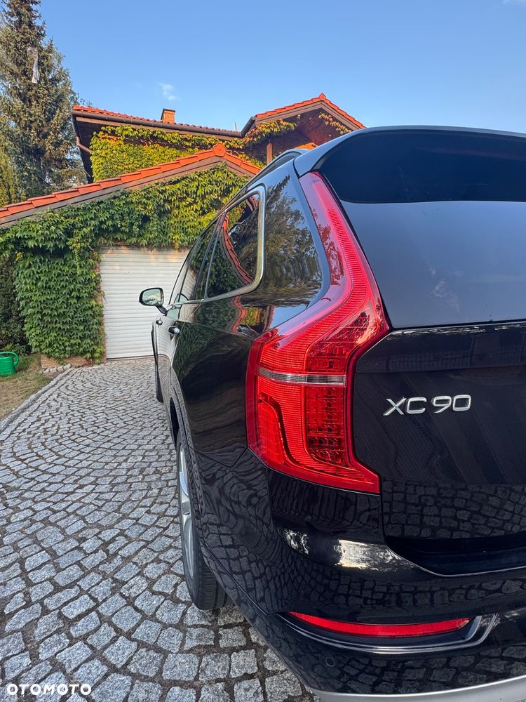 Volvo XC 90 T6 AWD Geartronic Momentum - 25