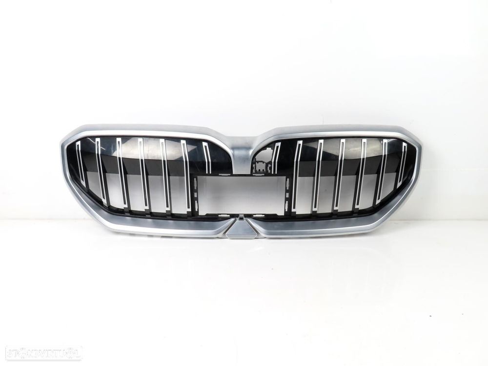 Grelha Frontal Parachoques Frente Usado / Original BMW 5 (G60)/BMW 5 Touring (G6... - 1