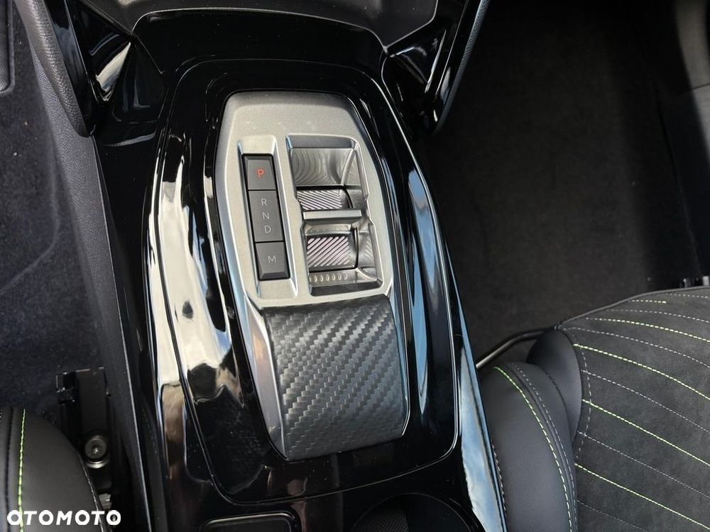 Peugeot 2008 PureTech mHEV GT Exclusive e-DCS6 - 18