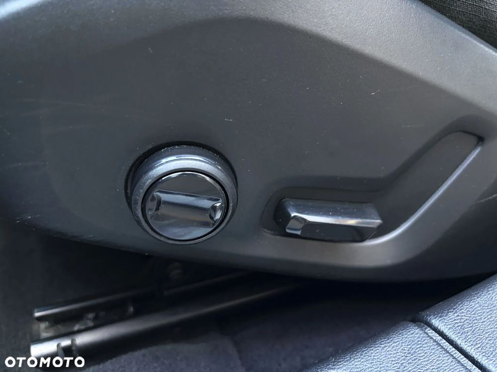 Volvo V60 D4 Geartronic Momentum Pro - 33