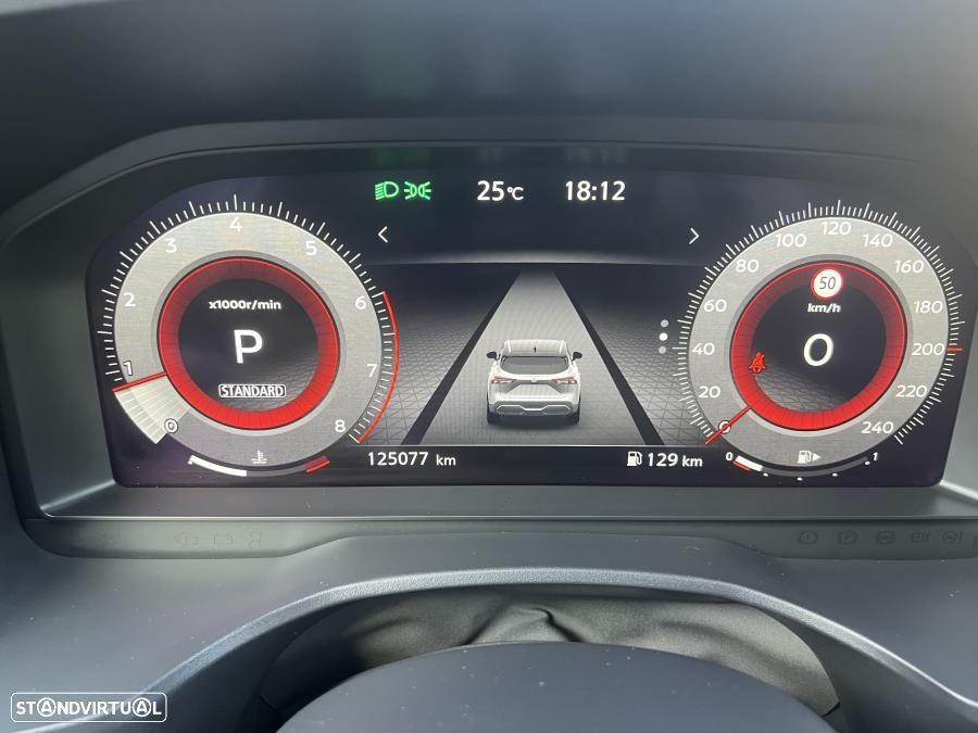 Nissan Qashqai 1.3 DIG-T N-Connecta Xtronic - 29