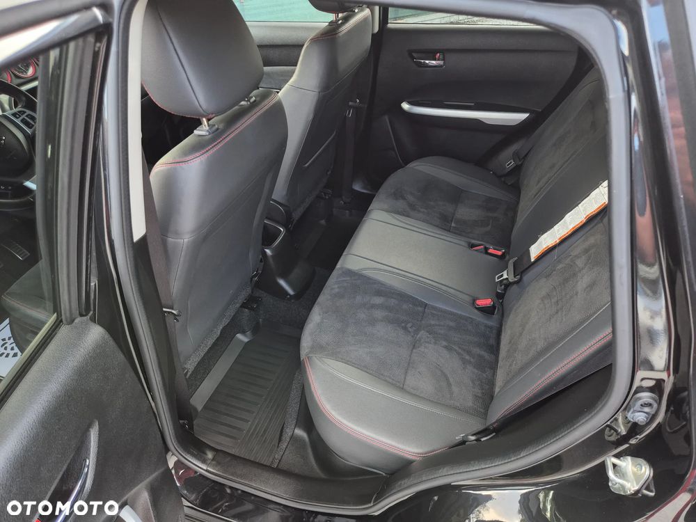 Suzuki Vitara 1.4 Boosterjet Allgrip Comfort+ - 24