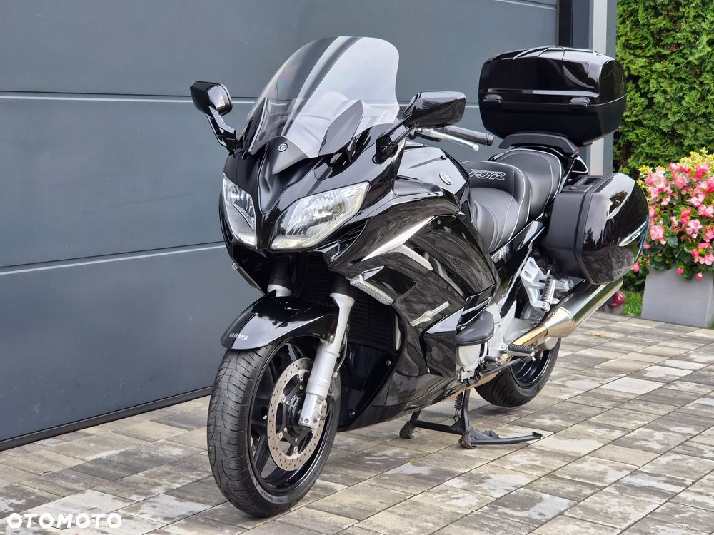 Yamaha FJR - 19
