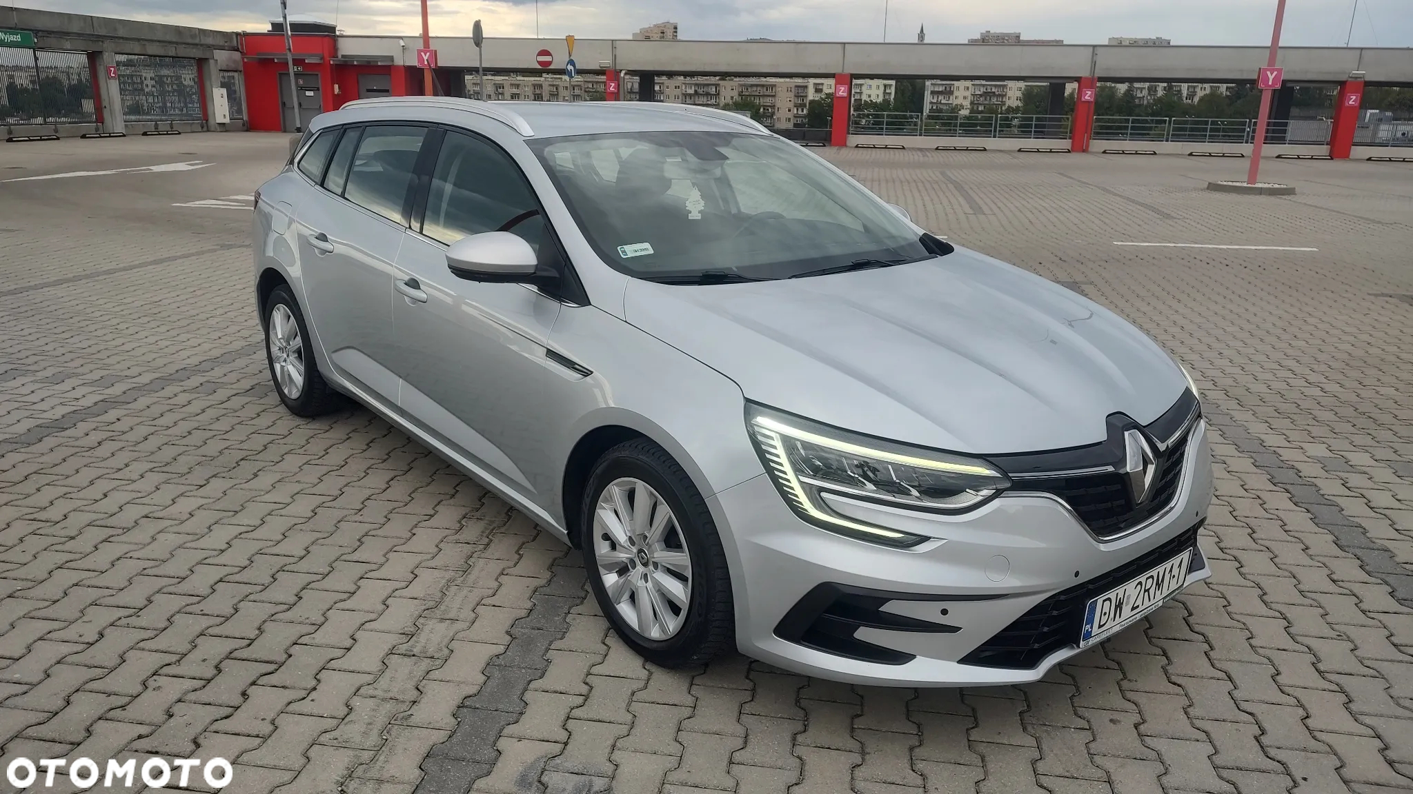 Renault Megane 1.3 TCe FAP Zen - 13