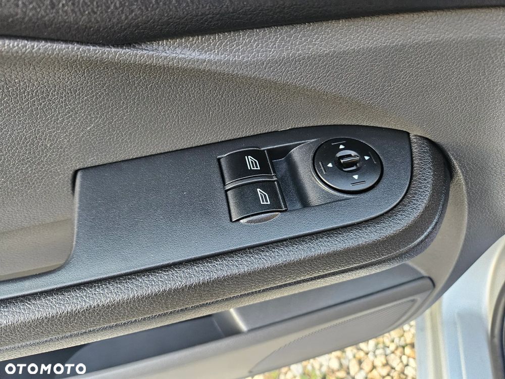 Ford Focus C-Max 1.6 TDCi Trend - 29