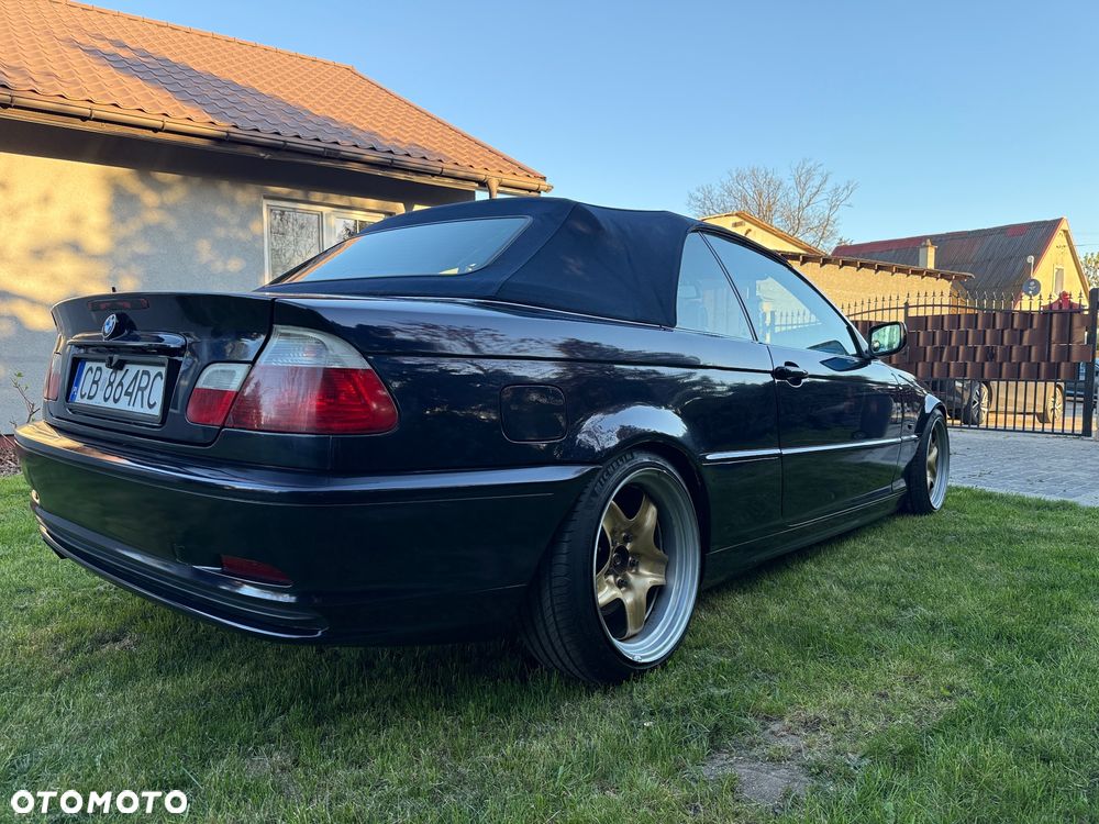 BMW Seria 3 325i - 7