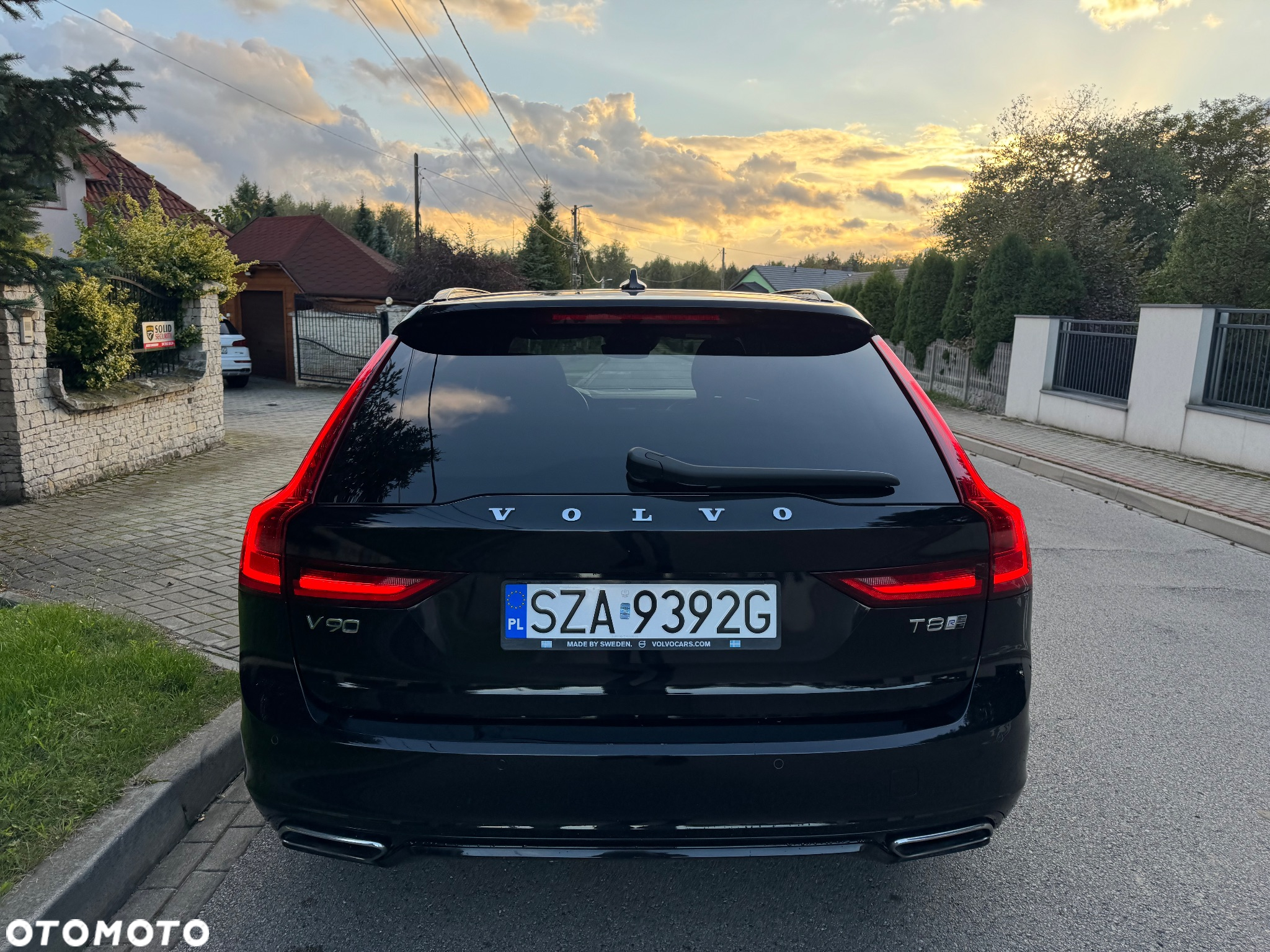 Volvo V90 T8 Twin Engine AWD R Design - 4