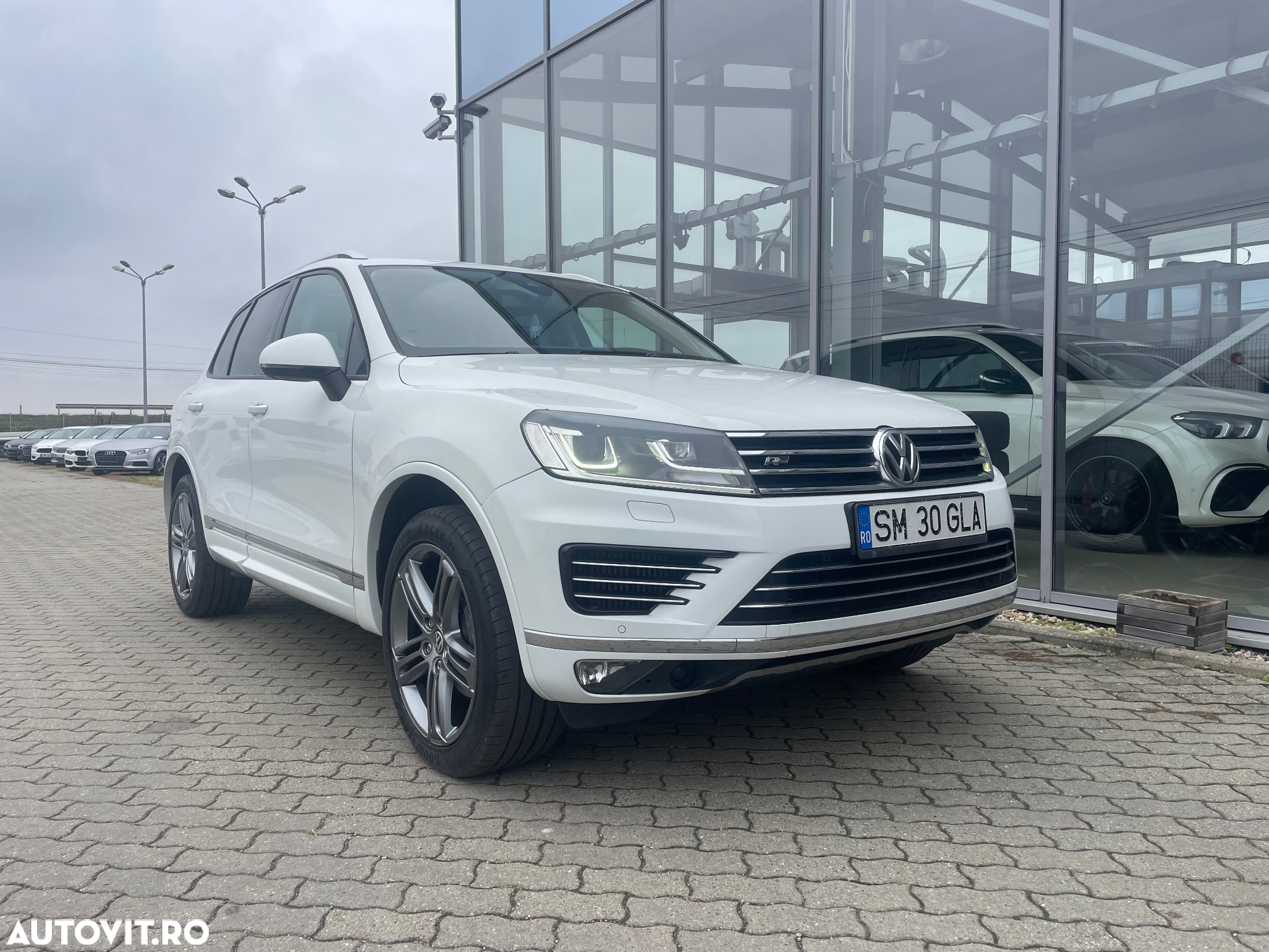 Volkswagen Touareg V6 TDI BMT Supreme Plus - 9
