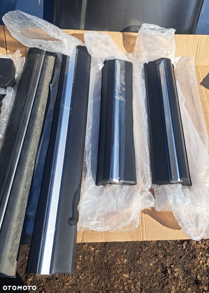 Listwa listwy na drzwi przód tył  Mazda CX-5 II KE KF QKFE-51-R10A QKFE51R10A - 3