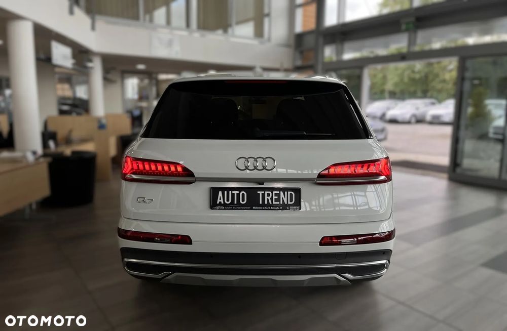 Audi Q7 - 6