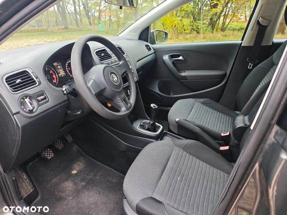 Volkswagen Polo 1.4 FSI Highline - 29