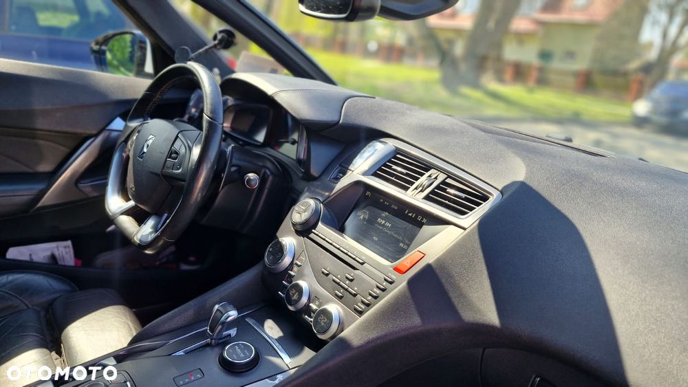 Citroën DS5 2.0 HDi Hybrid4 SoChic MCP - 8