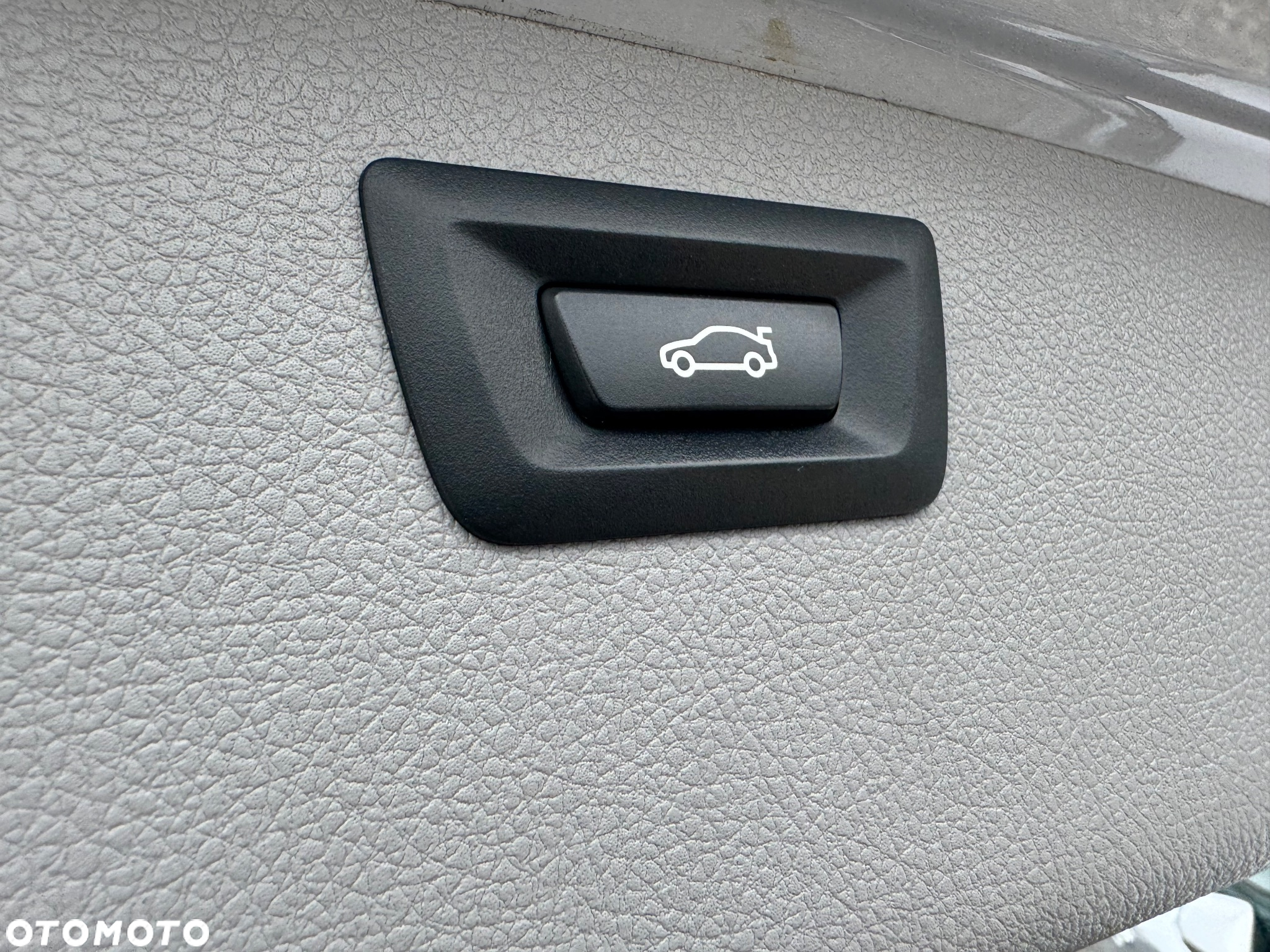 BMW Seria 3 316d Luxury Line - 13