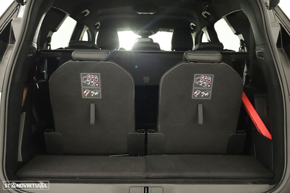 Peugeot 5008 1.2 PureTech Allure Pack EAT8 - 26