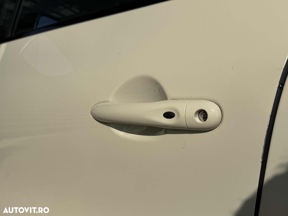Renault Captur ENERGY dCi 90 EDC Experience - 29