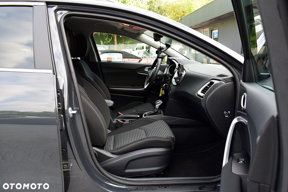 Kia XCeed - 9