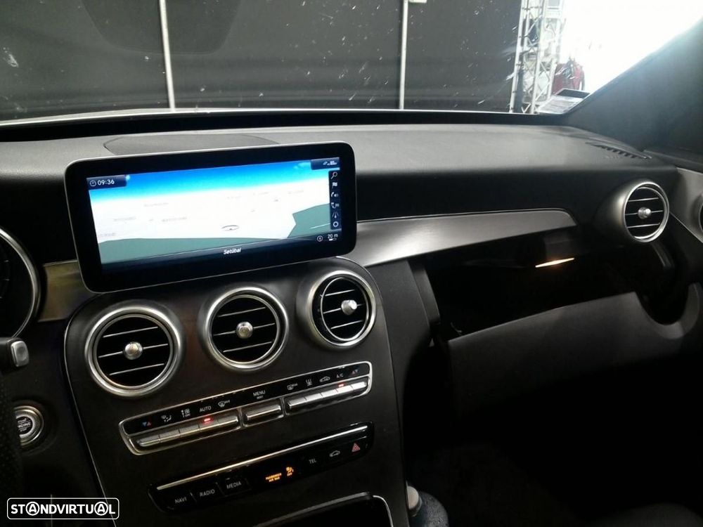 Mercedes-Benz C 300 de AMG Line - 5