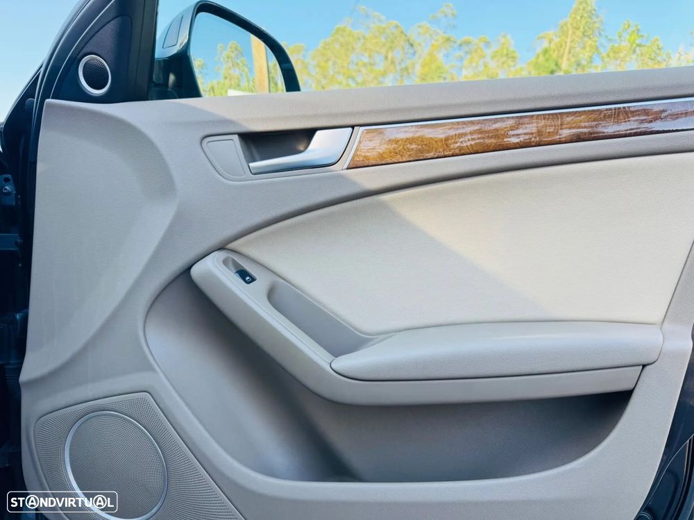 Audi A4 2.7 TDI V6 Exclusive Multitronic - 32