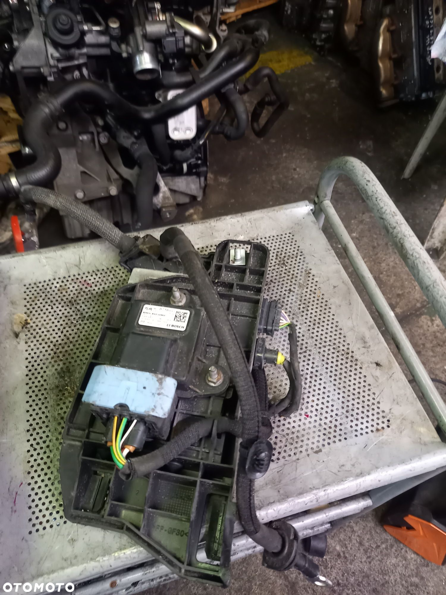 Moduł przekaźnik sterownik system start stop peugeot 308 T9 1.6 hdi - 2