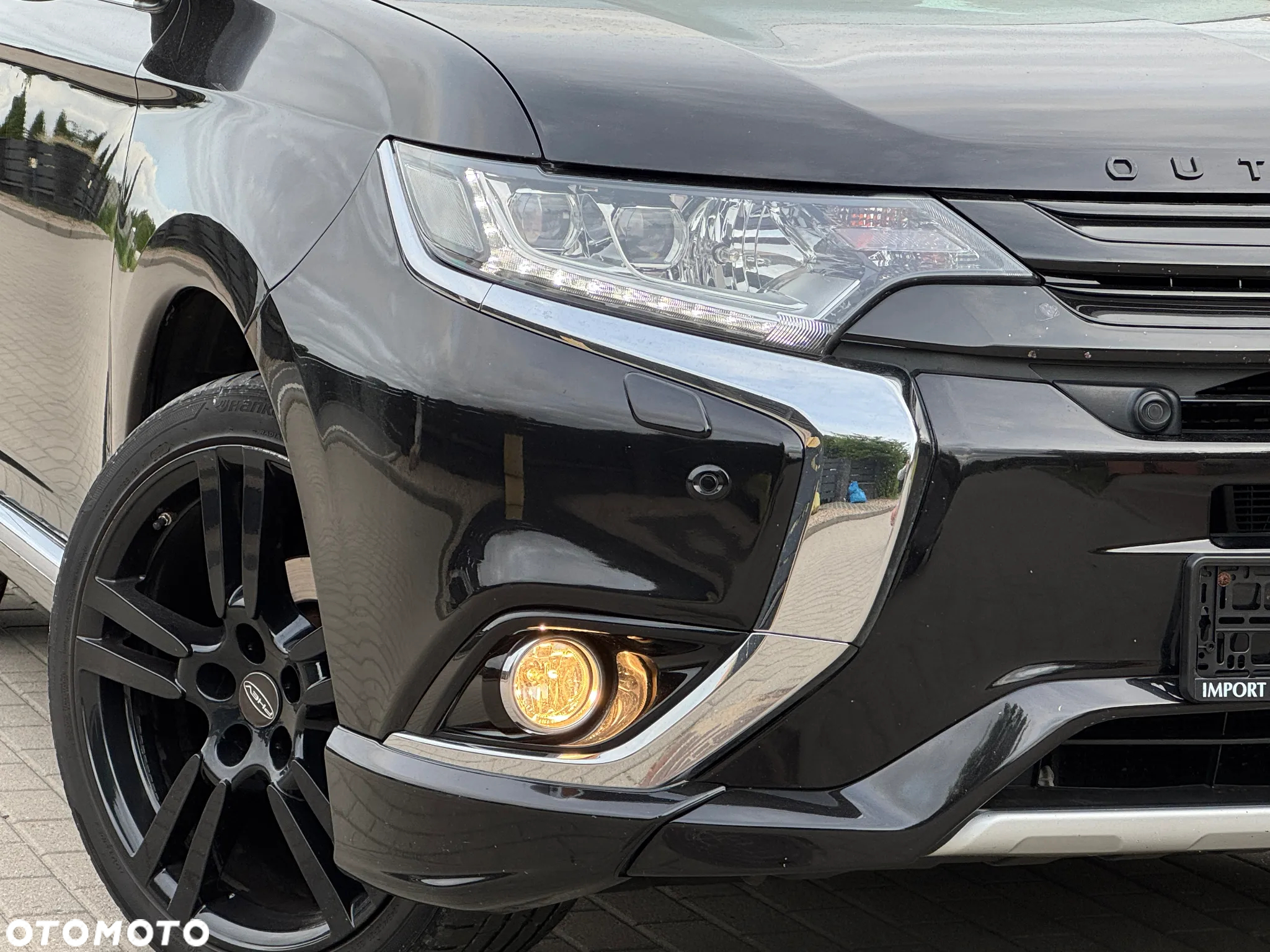 Mitsubishi Outlander PHEV Instyle NAVI + - 31
