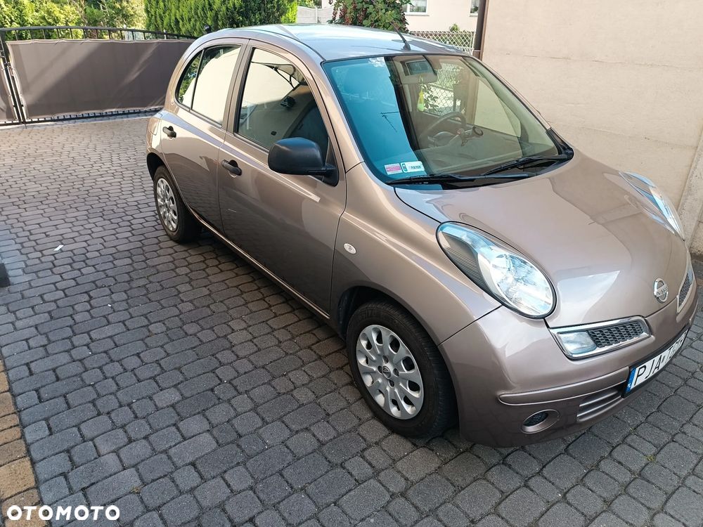 Nissan Micra - 1