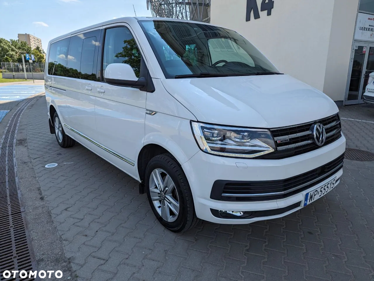 Volkswagen Caravelle - 2