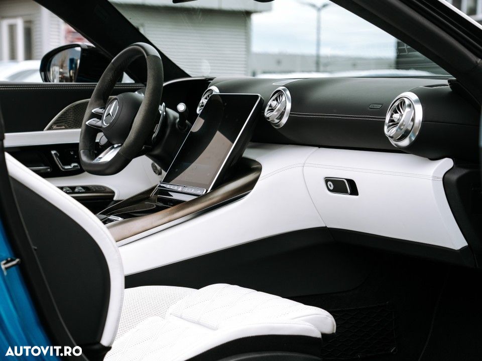 Mercedes-Benz SL 63 AMG - 21