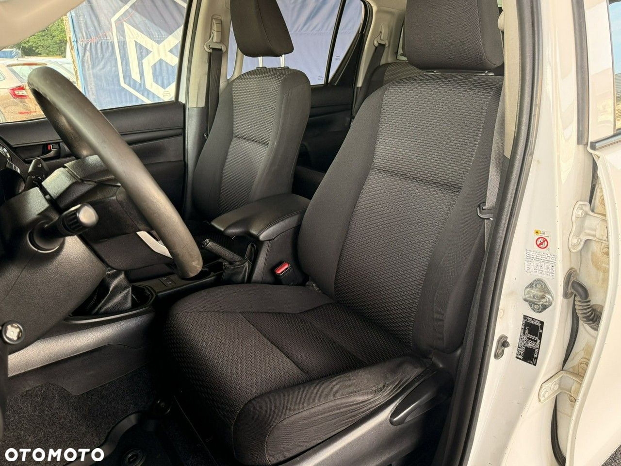Toyota Hilux 2.4 D-4D Double Cab DLX 4x4 - 11