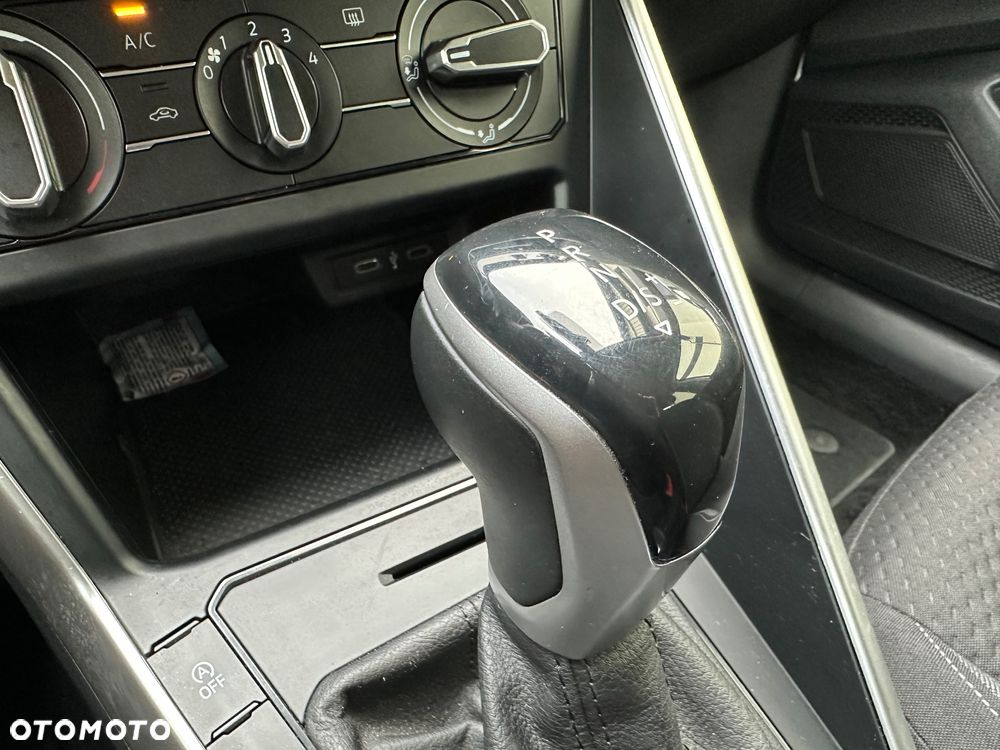 Volkswagen Taigo 1.0 TSI Life DSG - 12